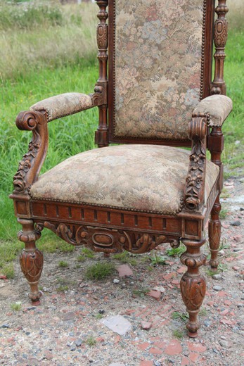 антикварная мебель - кресло трон из дуба ренессанс