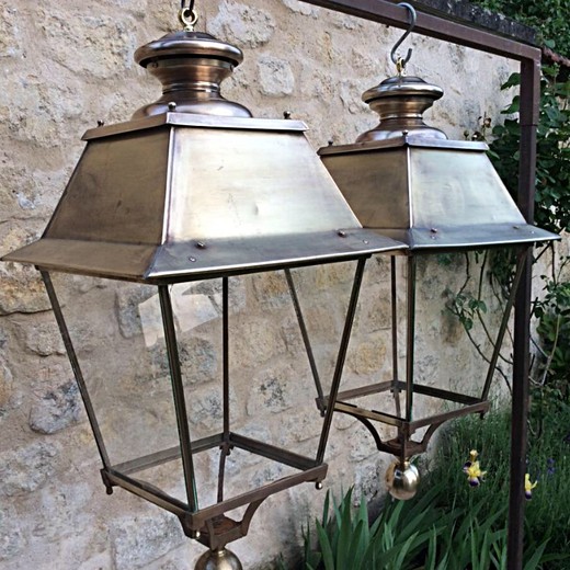 антикварные латунные фонари, 20 век