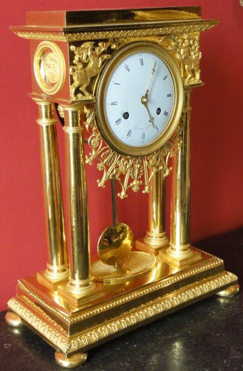старинные часы-портик из золоченой бронзы, 19 век