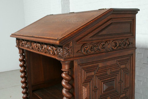 антикварная мебель - стол из дуба ренессанс, конец 19 века