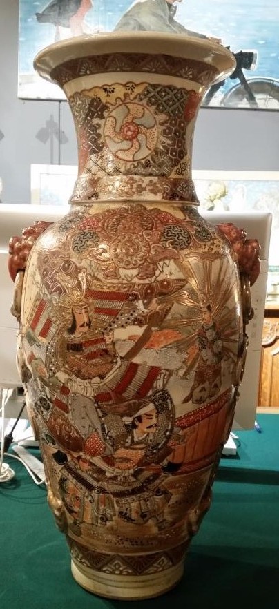 BersoАнтик Antique Pair Porcelain Sastuma Urns Antique Pair Porcelain Sastuma Urns
