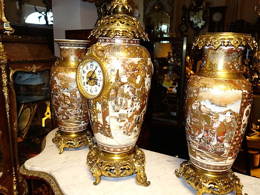 старинный каминный набор парные вазы и часы сацума япония XIX век