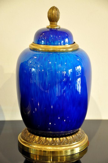винтажные парные вазы из фарфора и бронзы, 20 век