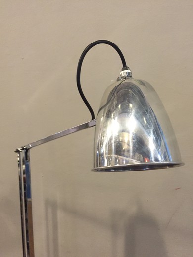 старинная настольная лампа из металла, 20 век