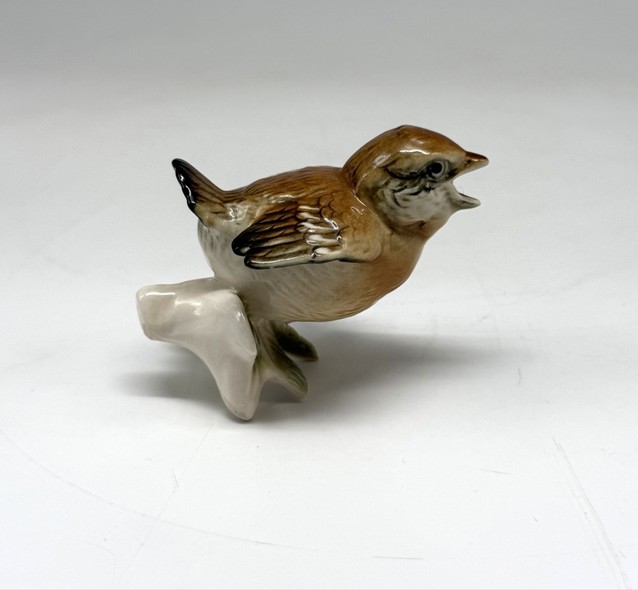 Vintage figurine "Sparrow on a branch", Karl Ens