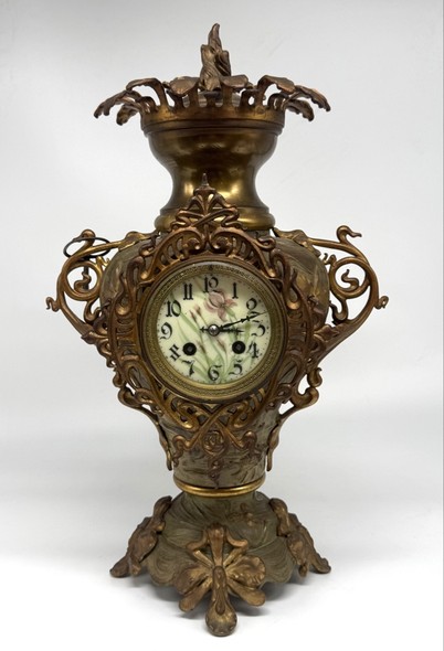 Антикварный часовой гарнитур