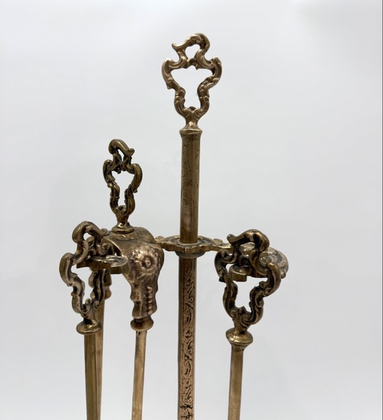 Fireplace accessories
with a screen, Louis XV