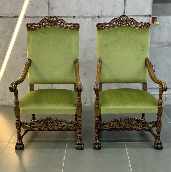 Antique armchairs
Renaissance
