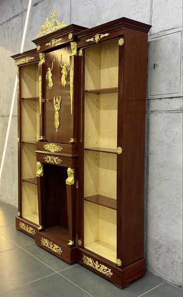 Антикварная витрина Ампир