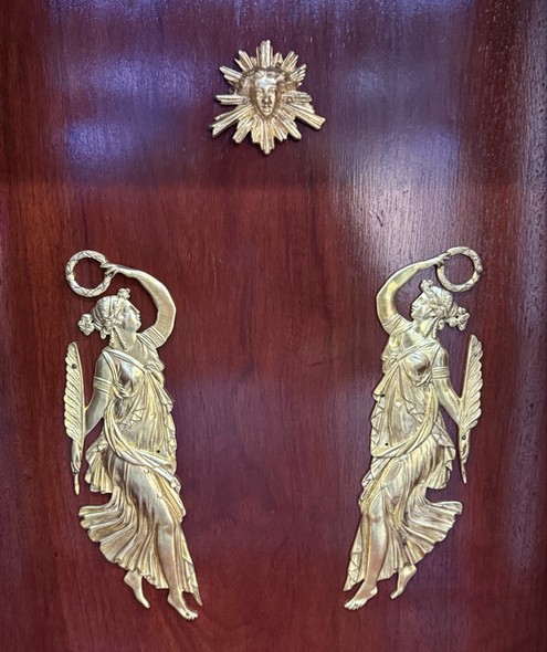 Антикварная витрина Ампир