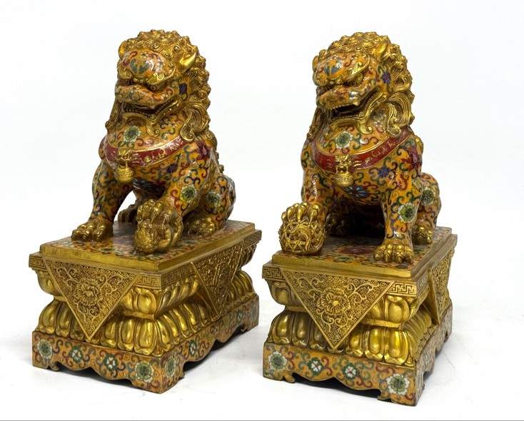 Vintage Paired Sculptures "Dogs Fo"
