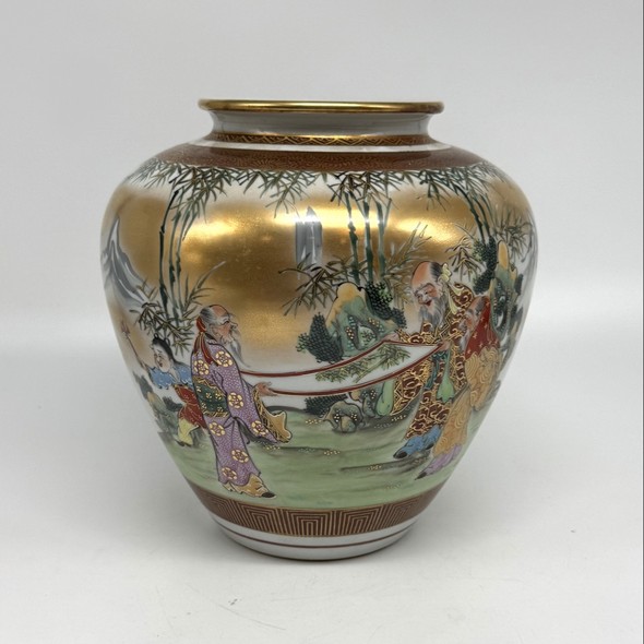 antique vase,
Porcelain Kutani