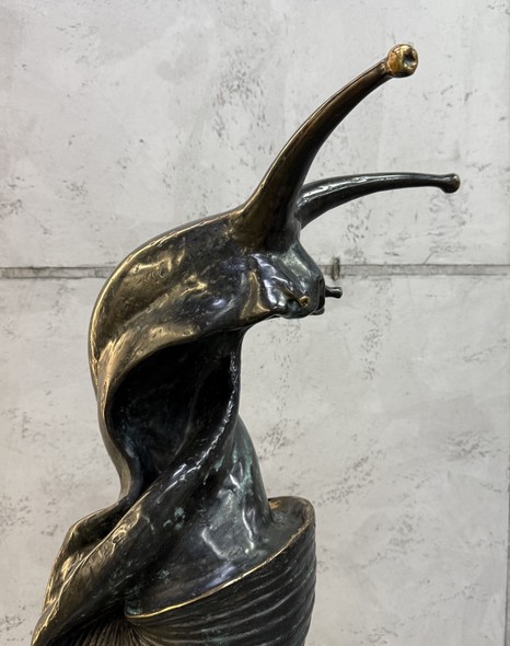 Авторская скульптура
"Любопытная улитка"