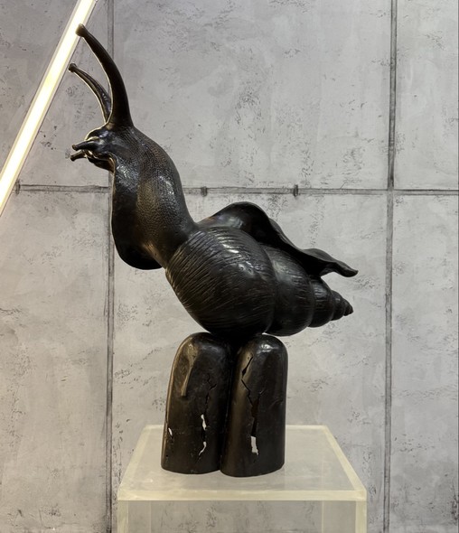 Бронзовая скульптура
"Улитка Ахатинская"