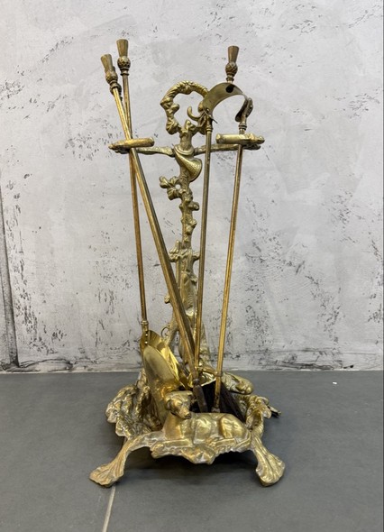 Антикварные каминные принадлежности
в охотничьем стиле