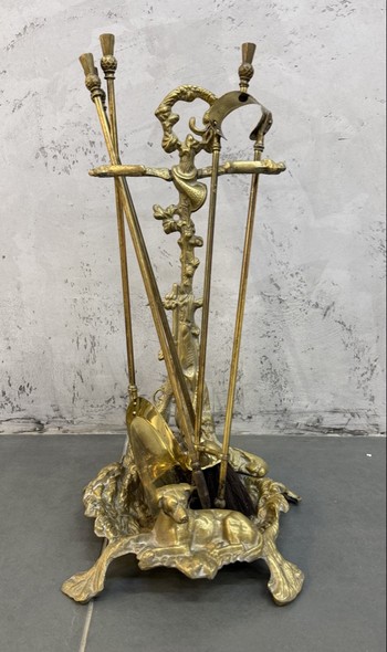 Антикварные каминные принадлежности
в охотничьем стиле