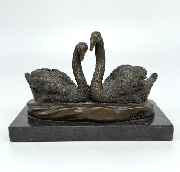 Винтажная скульптура «Лебеди» 
(«Пара лебедей»), Milo