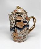 Антикварный чайник
в стиле Имари