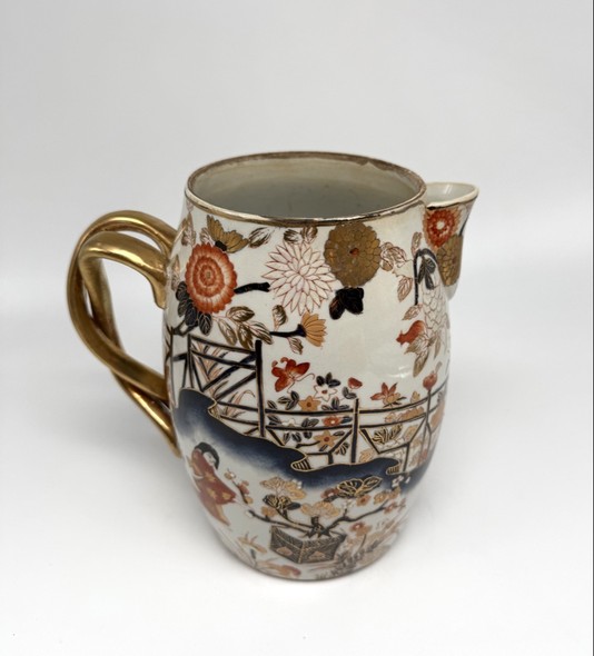 Антикварный чайник
в стиле Имари