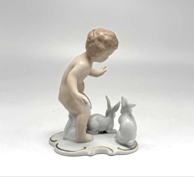 Statuette "Putty with rabbits"