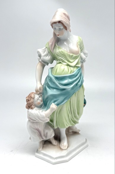 Antique figurine "Mother and Child."