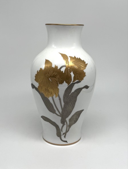 Antique vase "Okura"