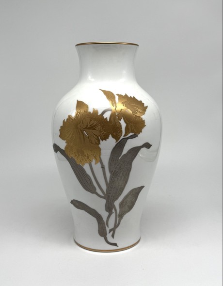 Antique vase "Okura"