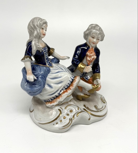 Антикварная скульптура «Влюбленные»