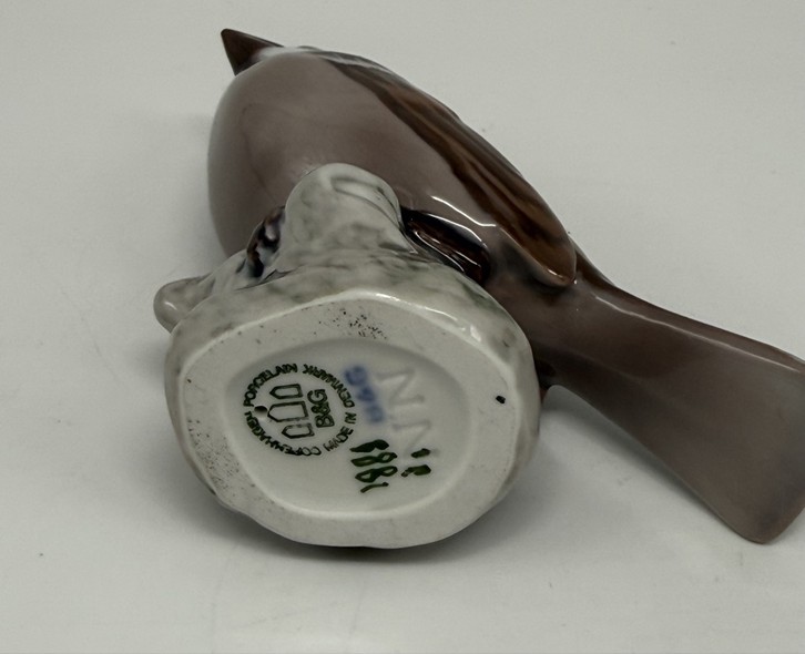 Винтажная статуэтка
"Воробей", Bing & Grondahl