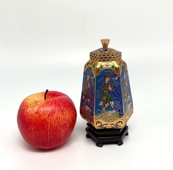 Винтажная чайница