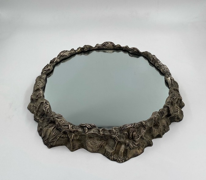 The Mirrored Plateau,
England, the 19th century.