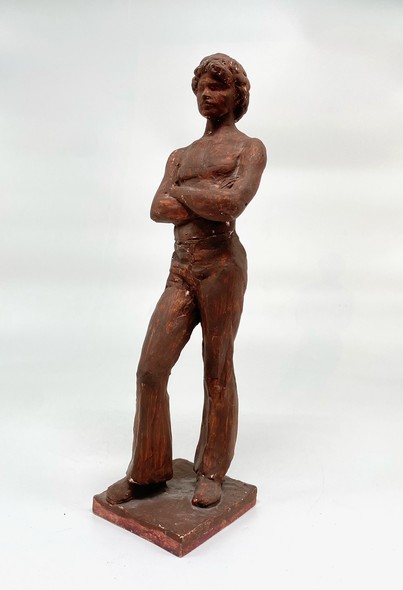 Скульптура «Мужская фигура»
