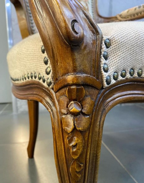 Sofa and pair of armchairs
in Louis XV style