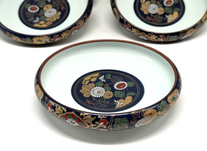 Vintage set of five plates