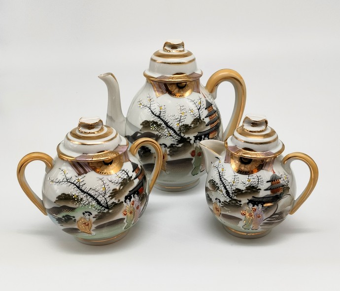 Antique tea set for 11 people