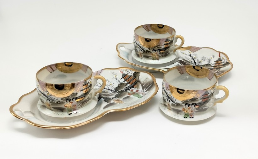 Antique tea set for 11 people