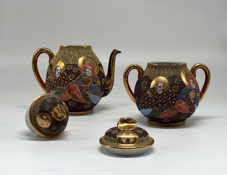 Antique teapot and sugar bowl