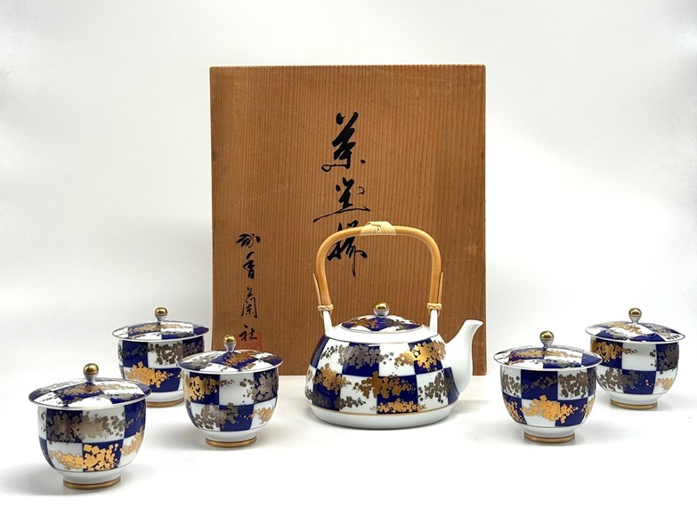 Koran Tea Set,
Japan