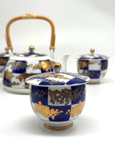 Koran Tea Set,
Japan