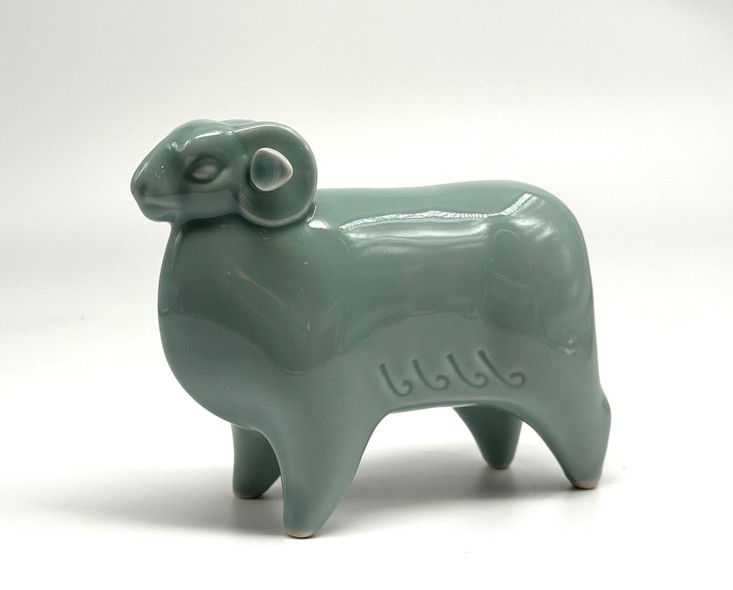 Statuette "Aries", Hei Hachiro