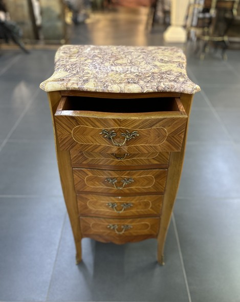 Антикварный комод
Луи XV, Франция