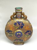 Large vase in the "bianhu" shape