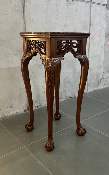 Taula de pedestal antic