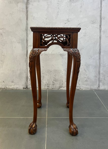 Taula de pedestal antic