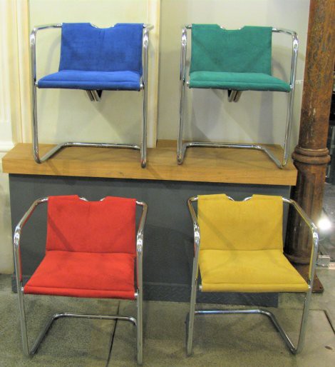 Винтажные дизайнерские кресла с кожаной обивкой 20 век