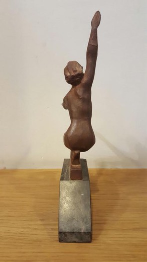 скульптура 20 век россия Ольга Корбут гимнастка
