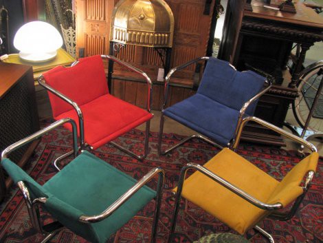 винтажные кресла с замшевой обивкой XX век